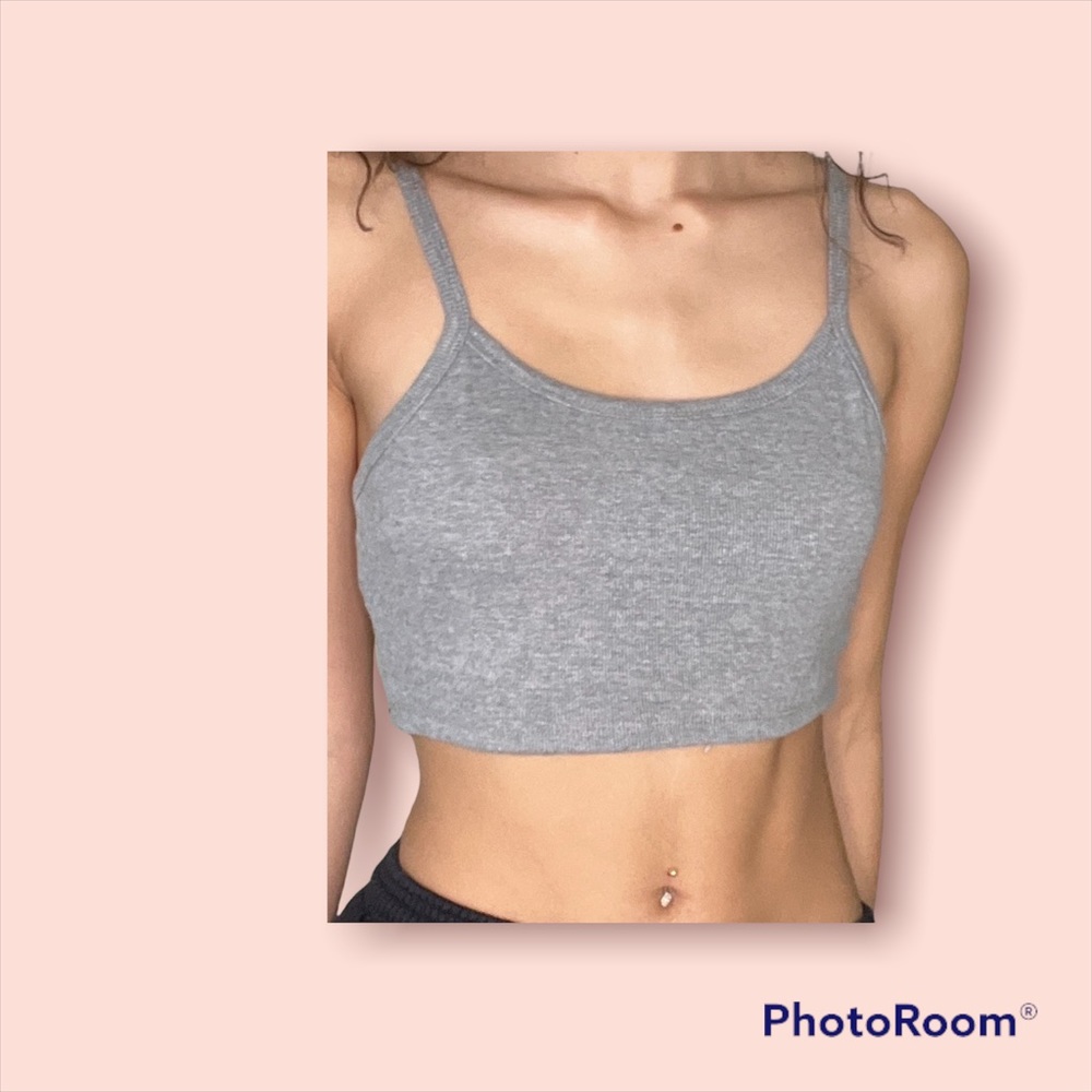 grey crop tank top